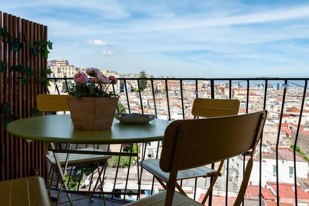 Olivella21 Luxury Apartment Montesanto Неаполь Екстер'єр фото